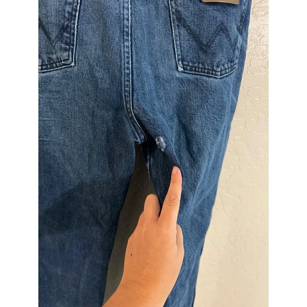 Y Wrangler Dark Wash Distressed Style Straight Leg Jeans